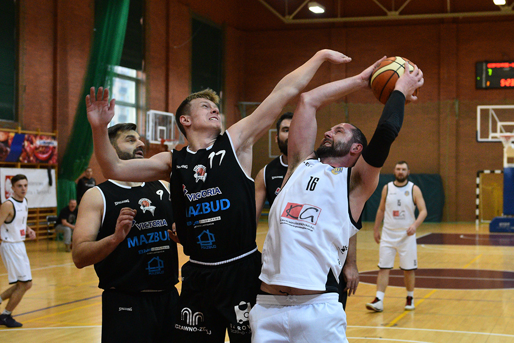 Basket Legnica przegrał we własnej hali ze Szczawnem Zdrój
