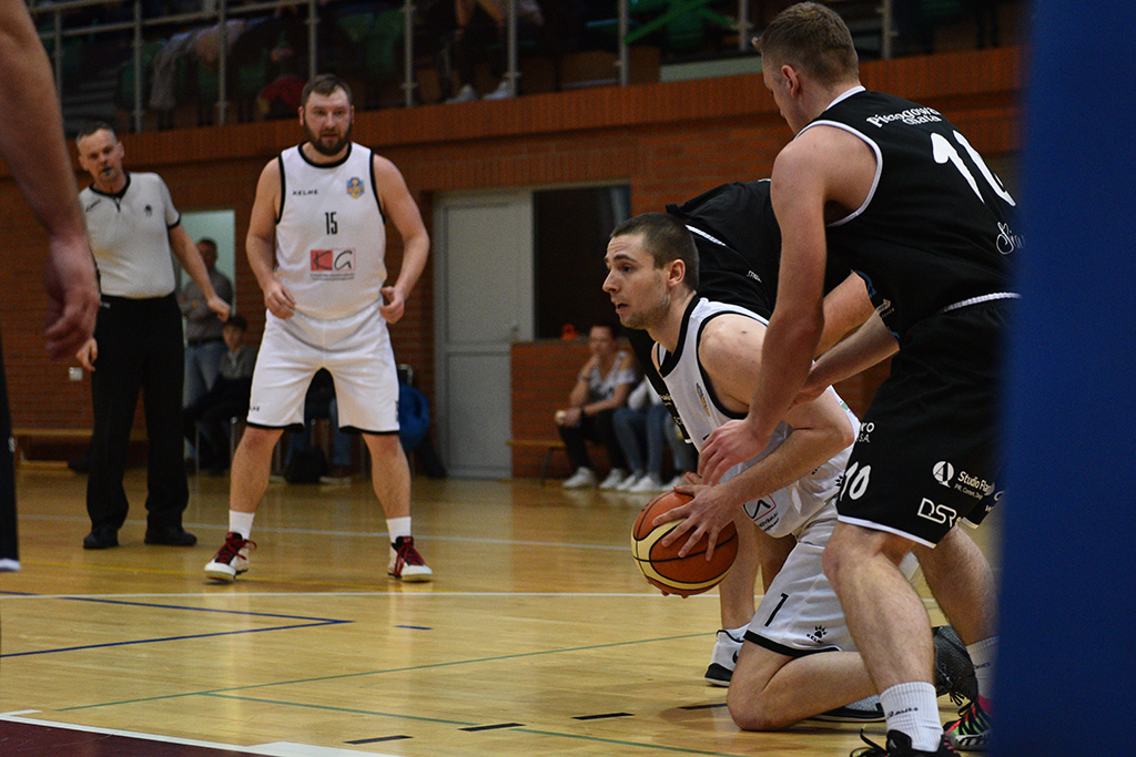 Basket Legnica przegrał we własnej hali ze Szczawnem Zdrój