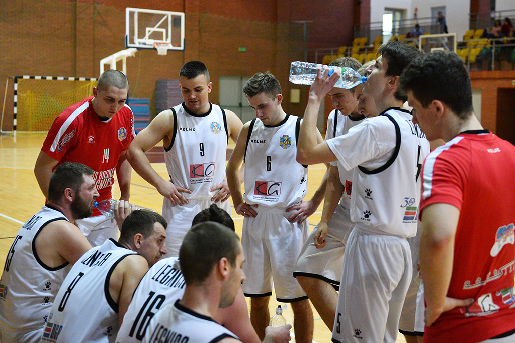 Basket Legnica przegrał we własnej hali ze Szczawnem Zdrój
