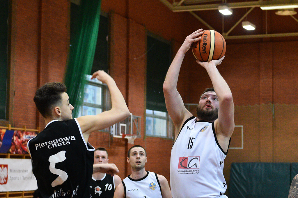 Basket Legnica przegrał we własnej hali ze Szczawnem Zdrój
