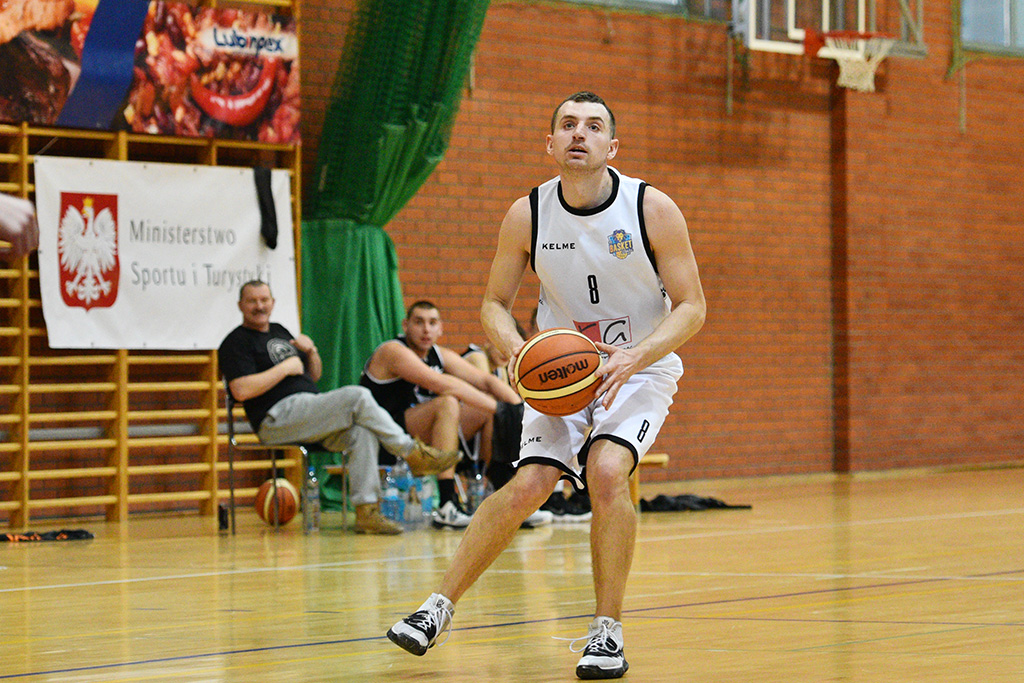 Basket Legnica przegrał we własnej hali ze Szczawnem Zdrój