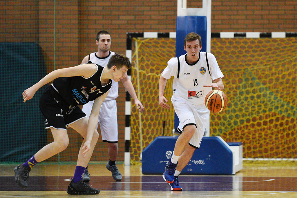 Basket Legnica przegrał we własnej hali ze Szczawnem Zdrój