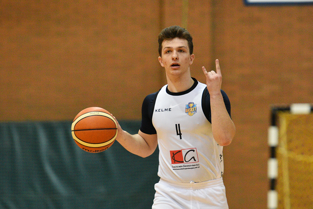 Basket Legnica przegrał we własnej hali ze Szczawnem Zdrój