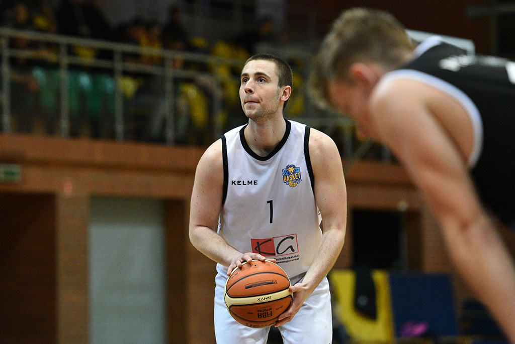 Basket Legnica przegrał we własnej hali ze Szczawnem Zdrój