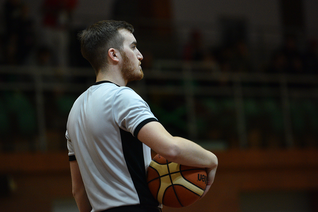 Basket Legnica przegrał we własnej hali ze Szczawnem Zdrój