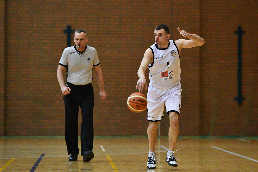 Basket Legnica przegrał we własnej hali ze Szczawnem Zdrój