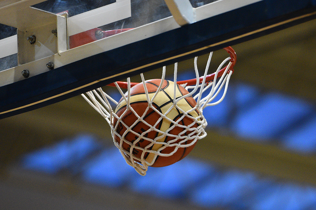 Basket Legnica przegrał we własnej hali ze Szczawnem Zdrój