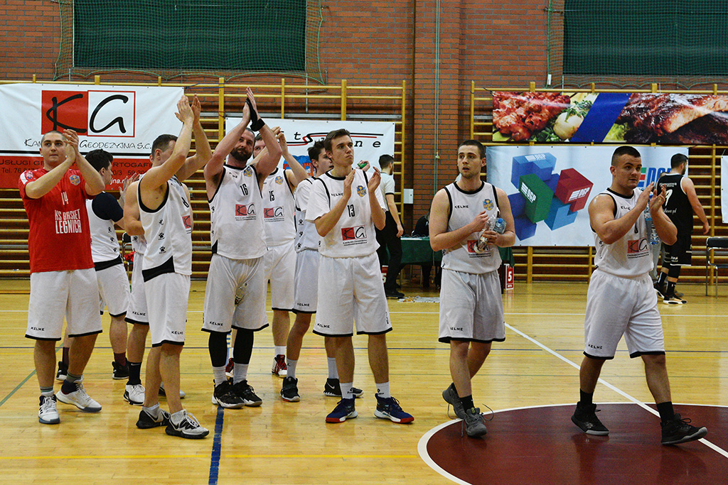 Basket Legnica przegrał we własnej hali ze Szczawnem Zdrój
