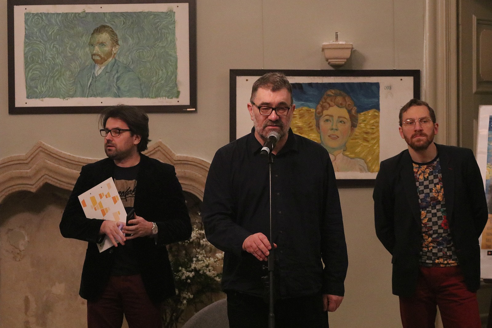 Nasz Vincent Robert Gulaczyk i wystawa w teatralnym holu