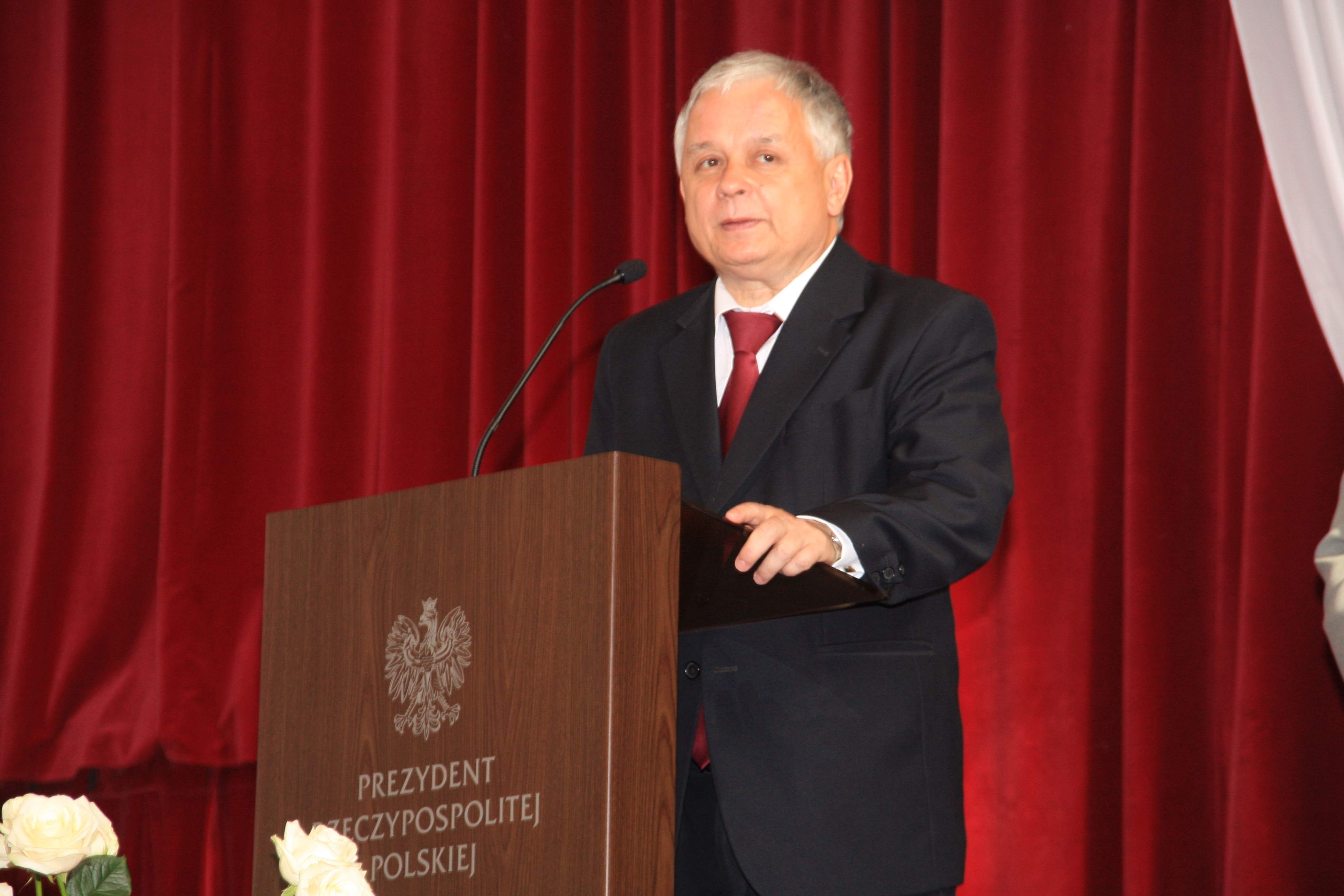Dziesięć lat temu w katastrofie smoleńskiej zginął Prezydent RP