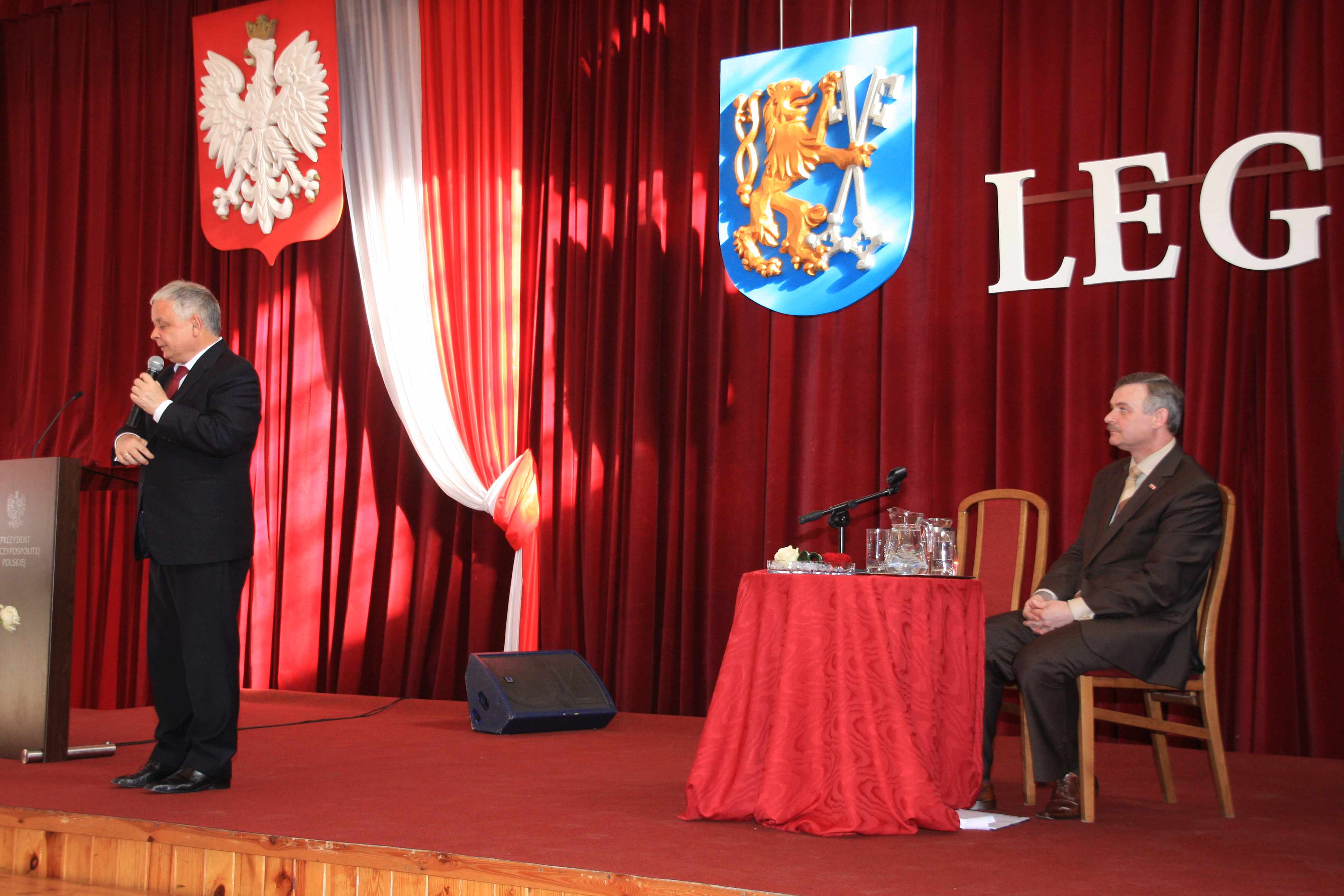 Dziesięć lat temu w katastrofie smoleńskiej zginął Prezydent RP