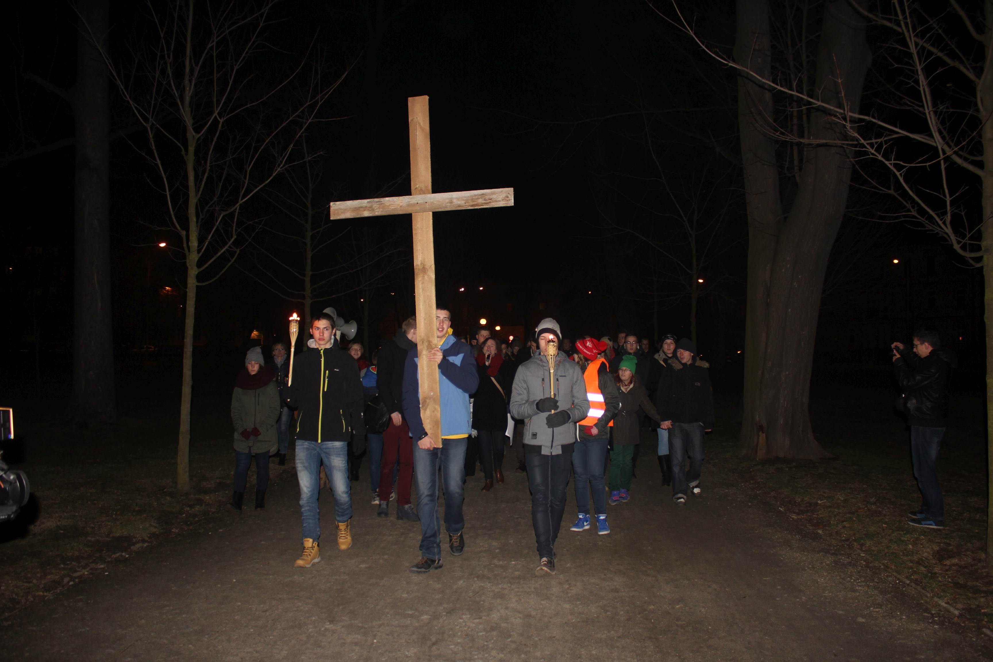 Wielki Piątek. W tym roku bez Drogi Krzyżowej po ulicach Legnicy