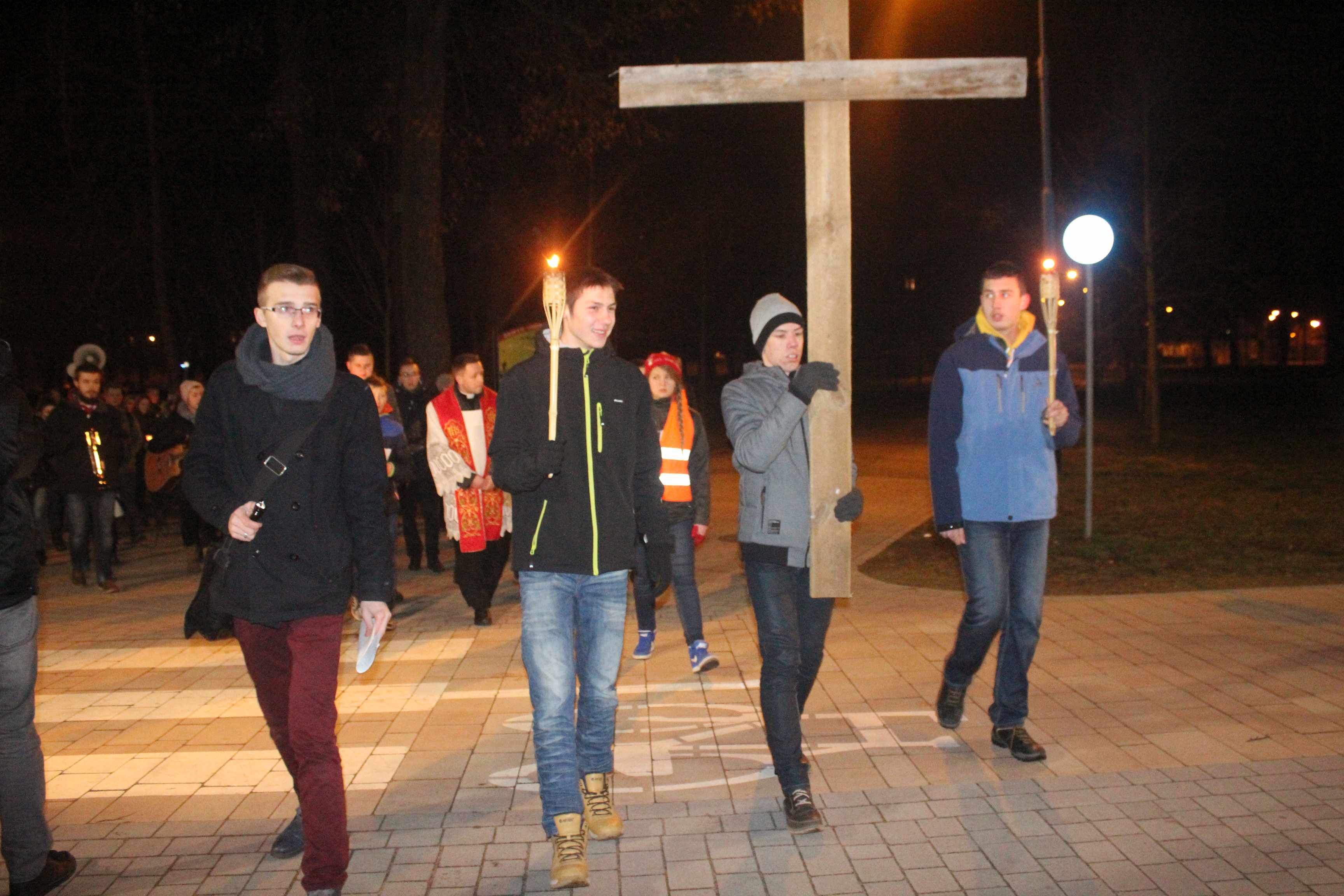 Wielki Piątek. W tym roku bez Drogi Krzyżowej po ulicach Legnicy