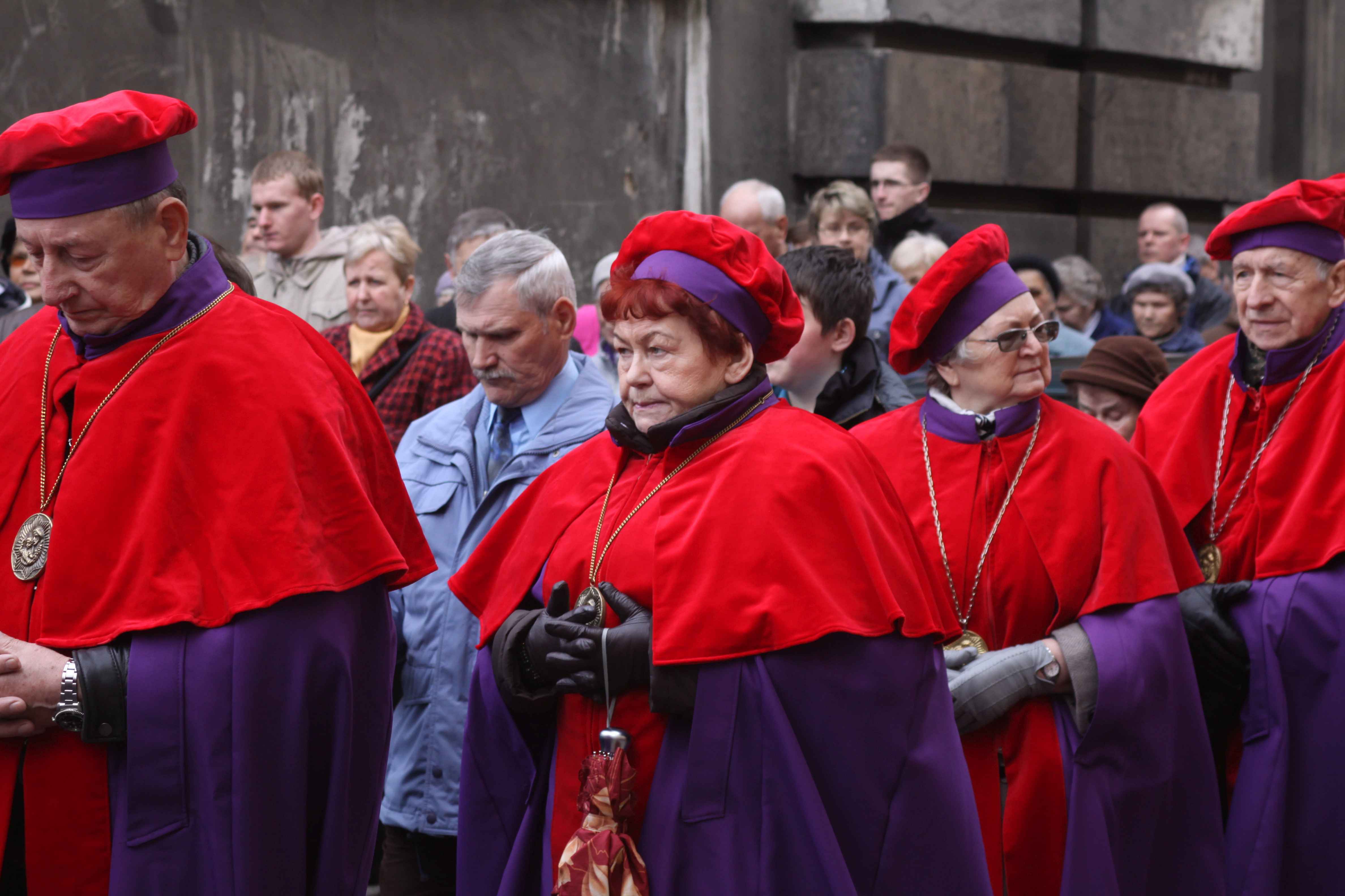 Wielki Piątek. W tym roku bez Drogi Krzyżowej po ulicach Legnicy