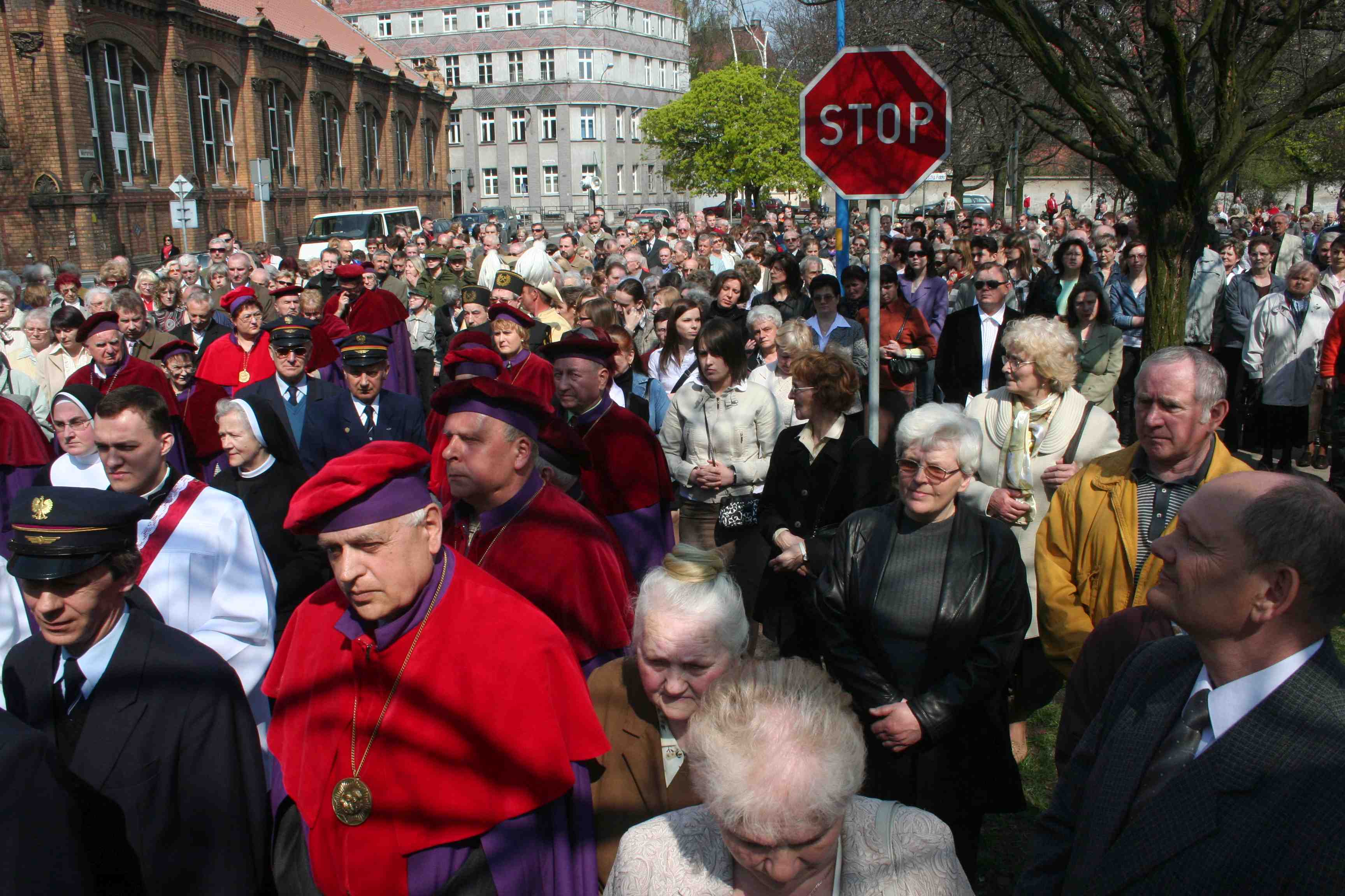 Wielki Piątek. W tym roku bez Drogi Krzyżowej po ulicach Legnicy