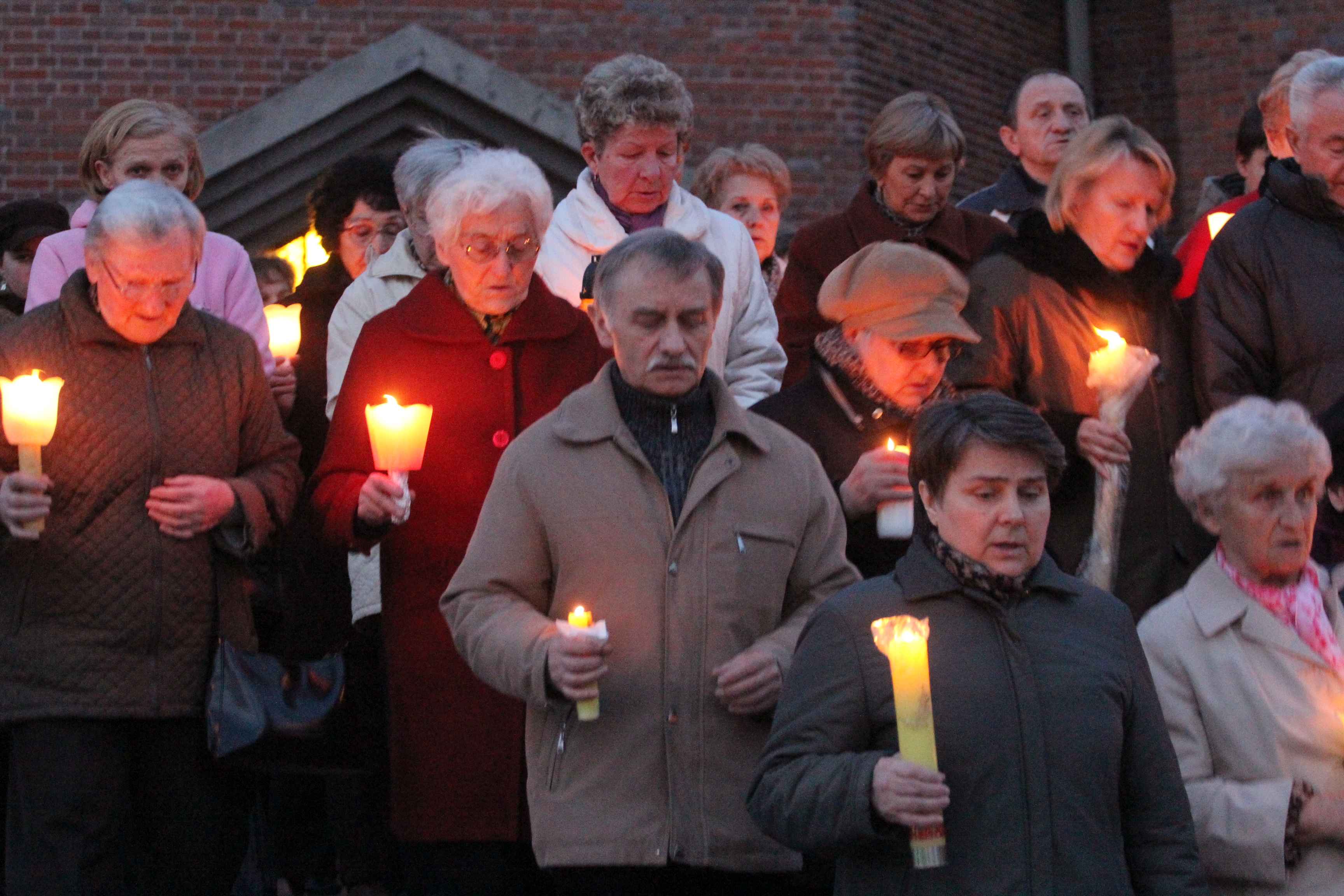 Wielki Piątek. W tym roku bez Drogi Krzyżowej po ulicach Legnicy