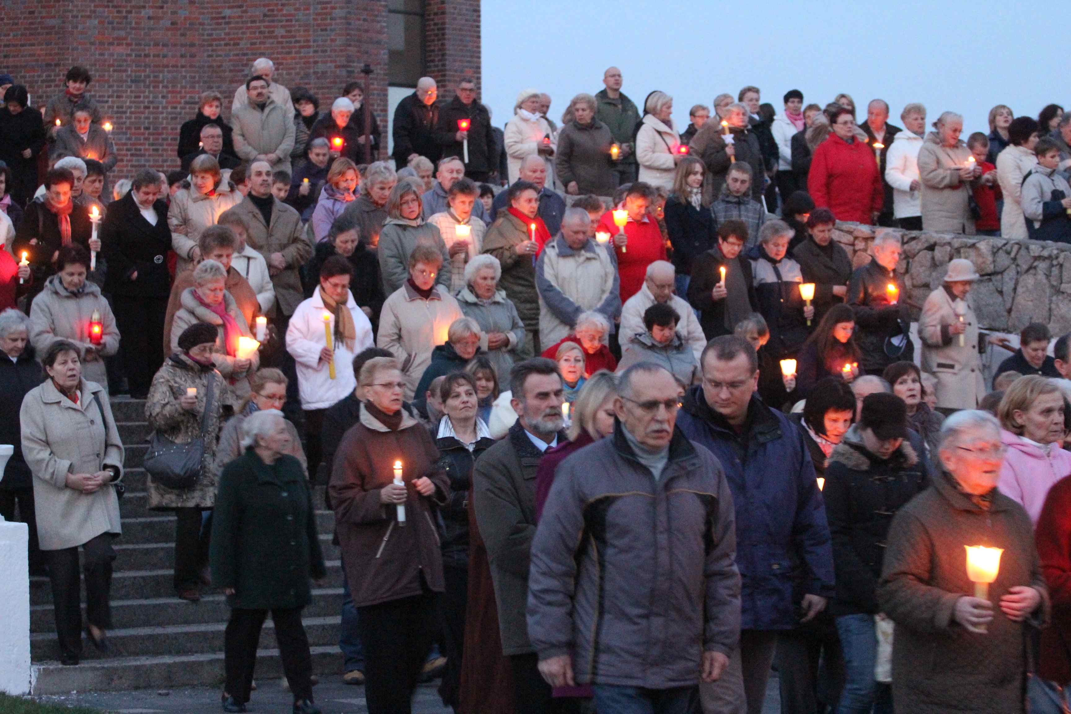 Wielki Piątek. W tym roku bez Drogi Krzyżowej po ulicach Legnicy