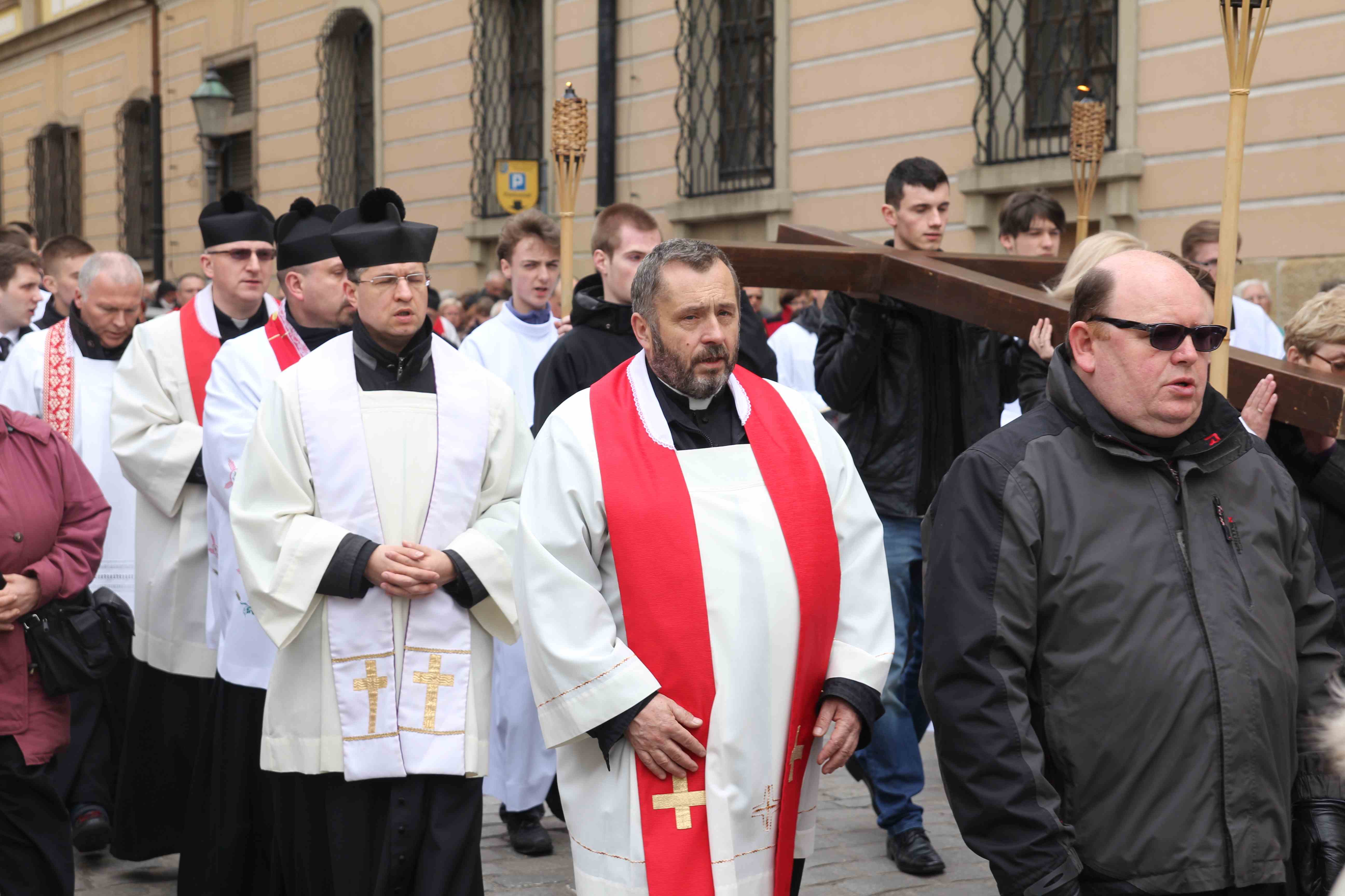 Wielki Piątek. W tym roku bez Drogi Krzyżowej po ulicach Legnicy