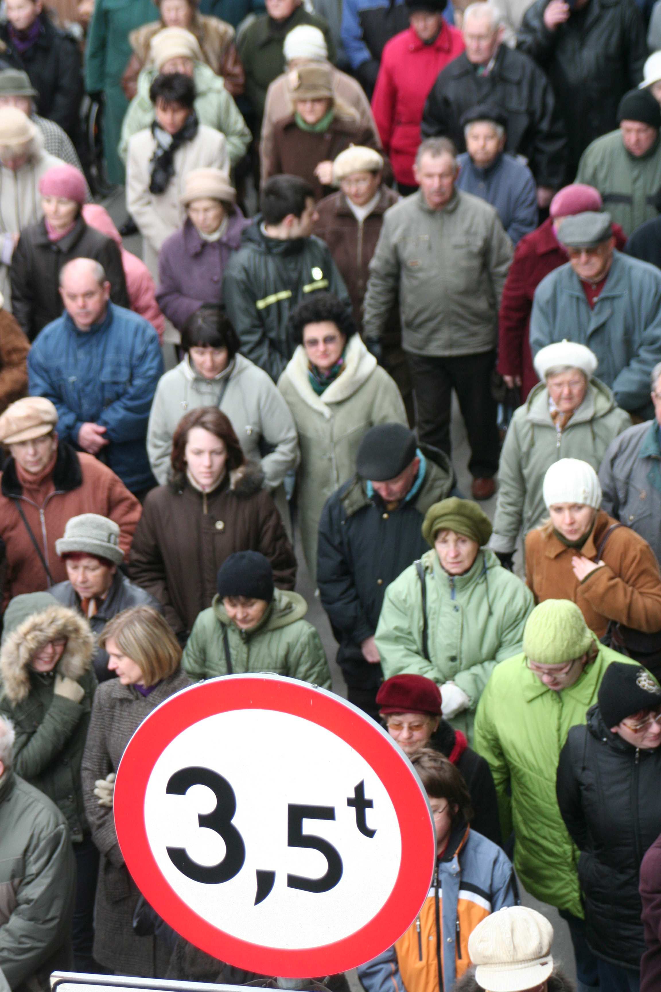Wielki Piątek. W tym roku bez Drogi Krzyżowej po ulicach Legnicy