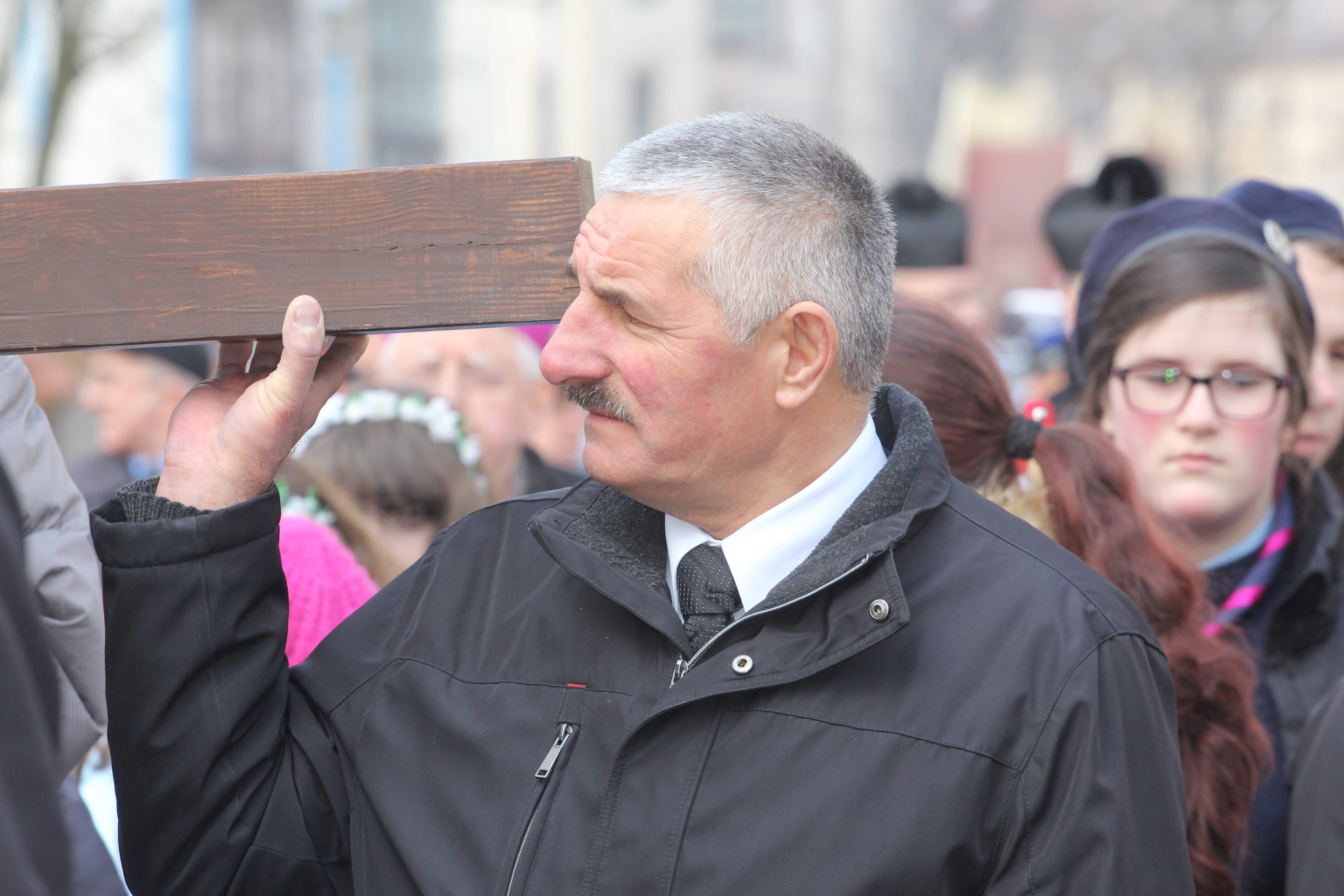 Wielki Piątek. W tym roku bez Drogi Krzyżowej po ulicach Legnicy