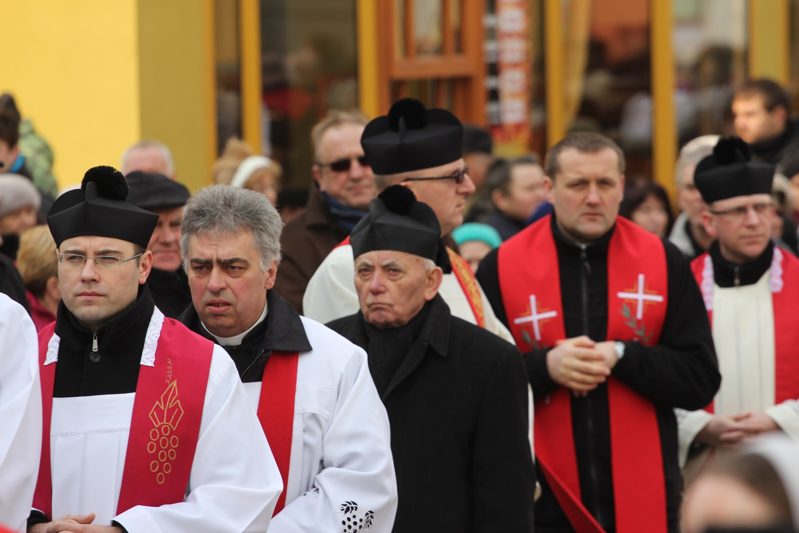 Wielki Piątek. W tym roku bez Drogi Krzyżowej po ulicach Legnicy