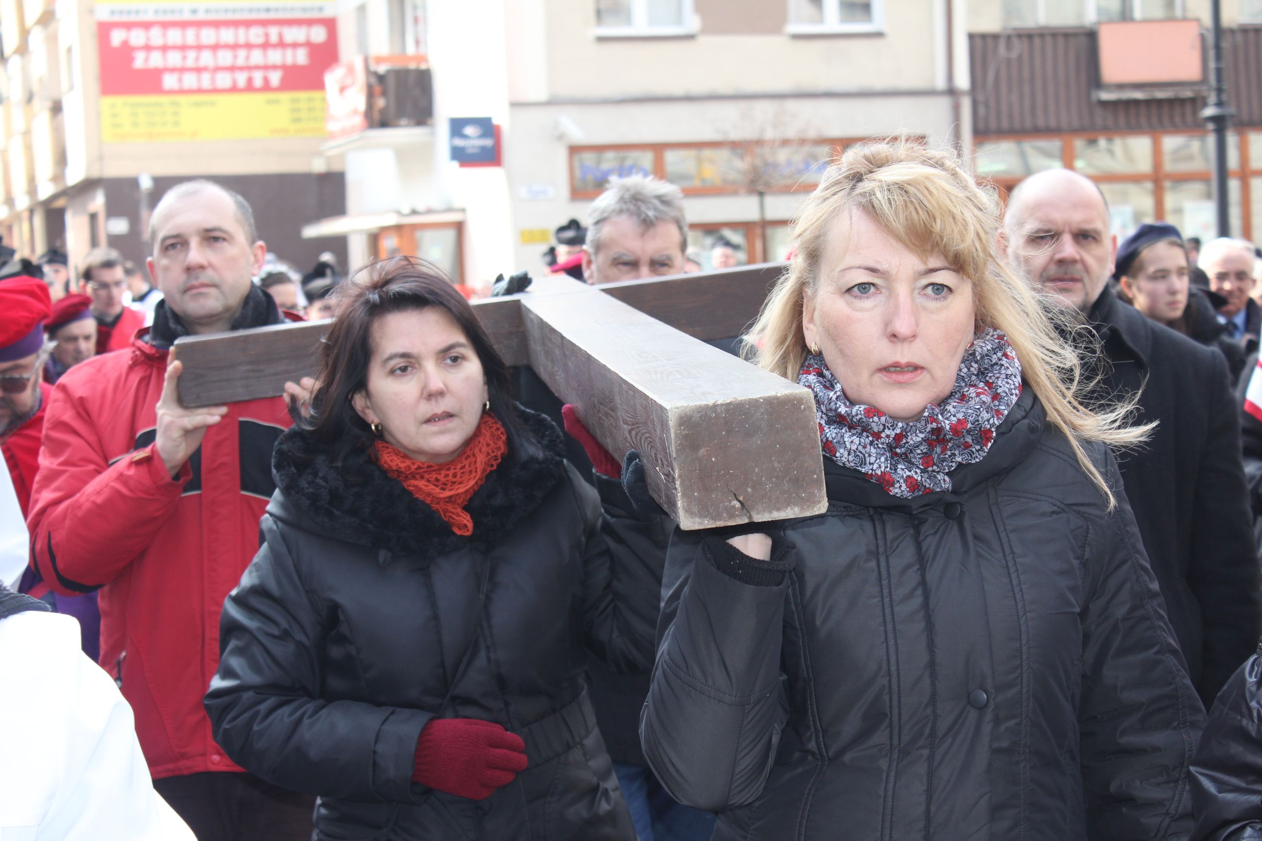 Wielki Piątek. W tym roku bez Drogi Krzyżowej po ulicach Legnicy