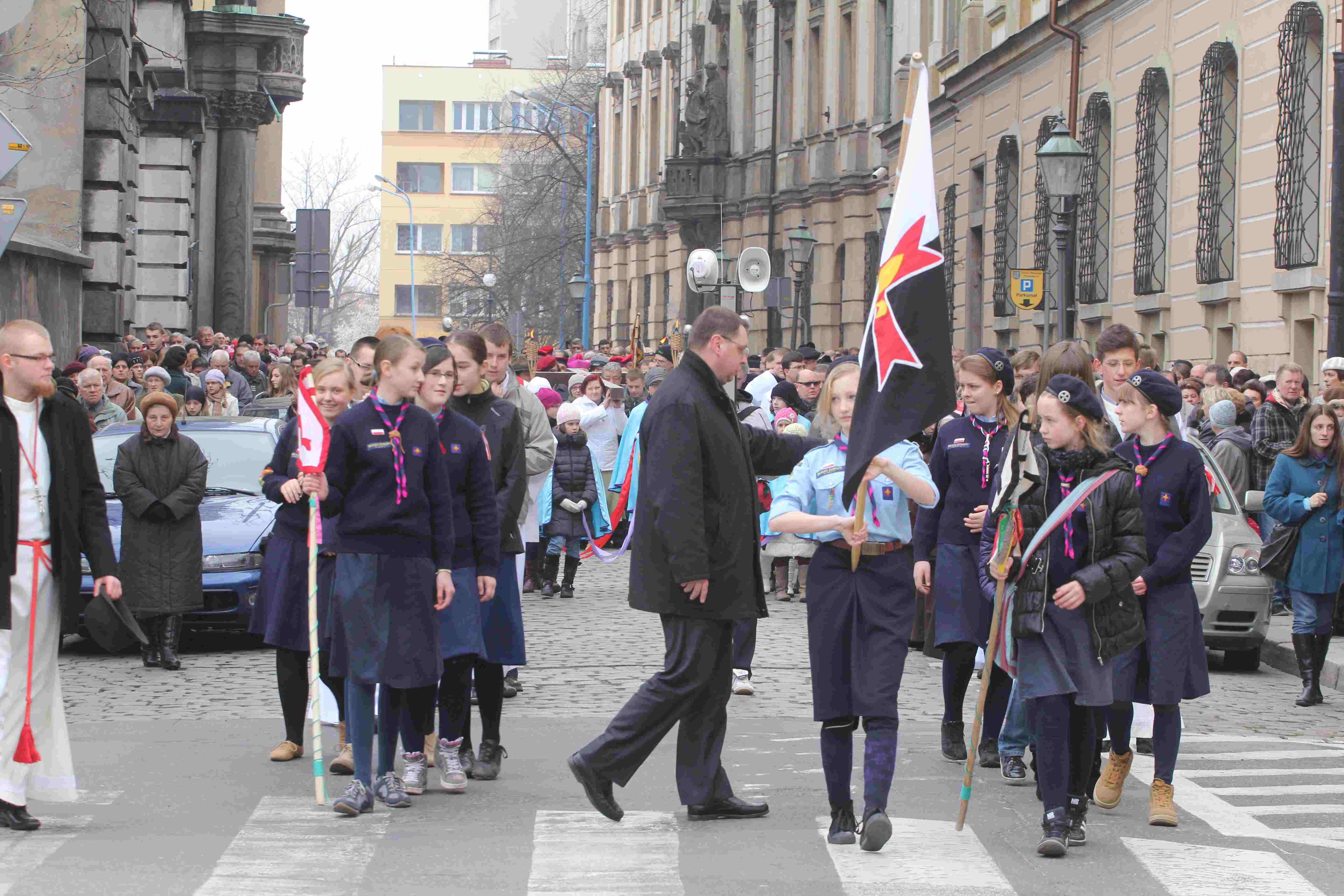 Wielki Piątek. W tym roku bez Drogi Krzyżowej po ulicach Legnicy