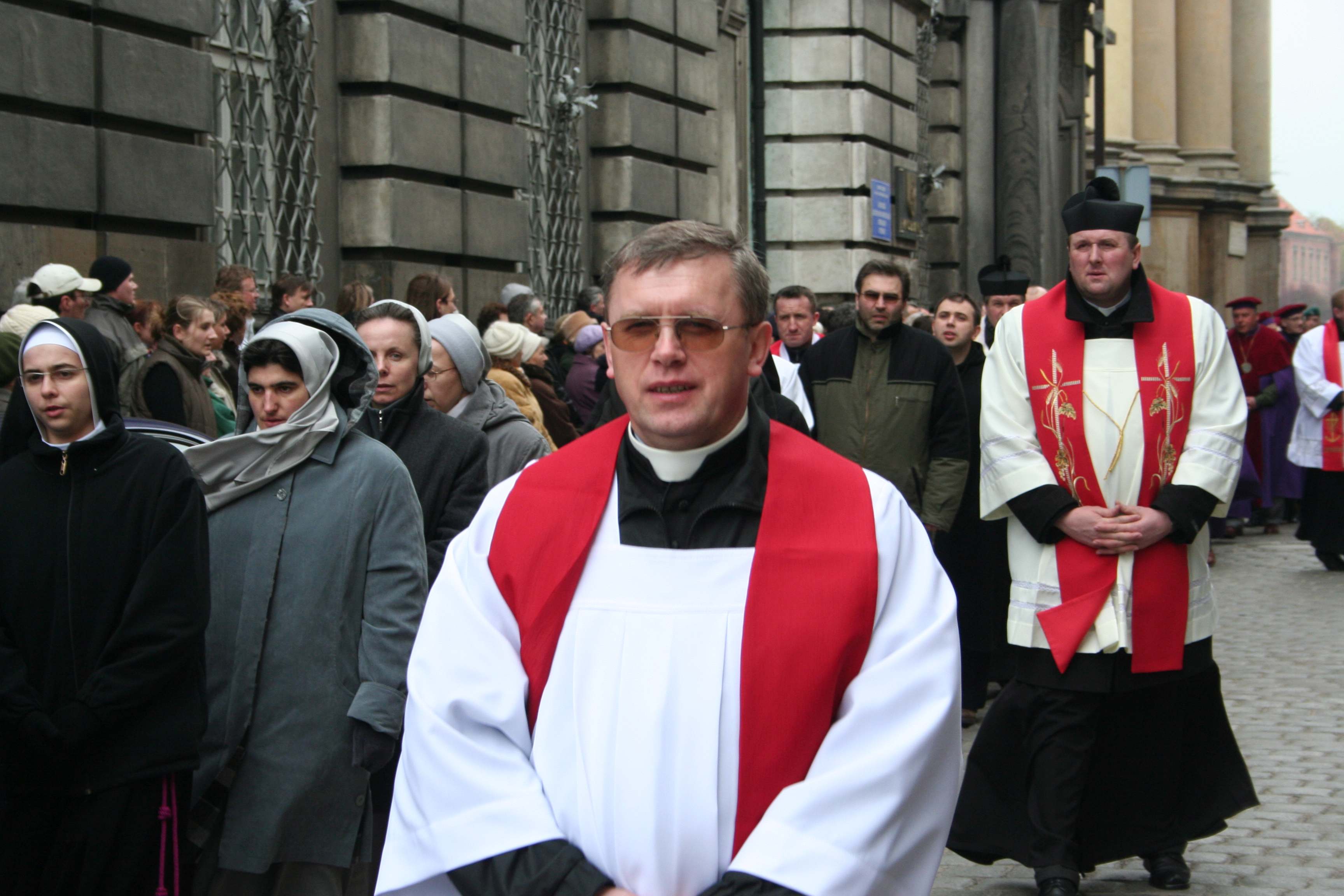 Wielki Piątek. W tym roku bez Drogi Krzyżowej po ulicach Legnicy