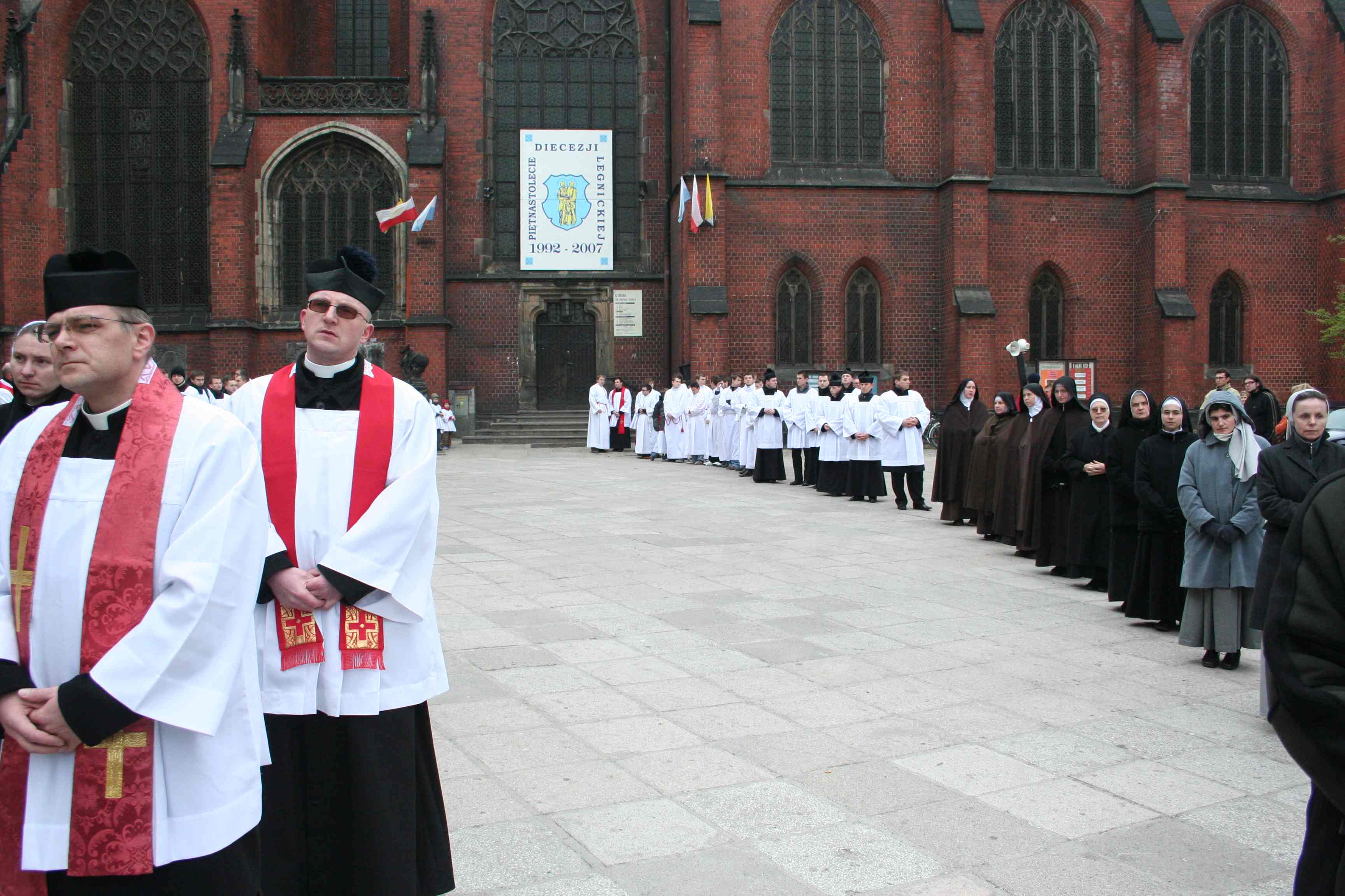 Wielki Piątek. W tym roku bez Drogi Krzyżowej po ulicach Legnicy