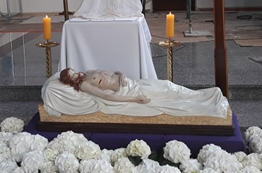 Groby Pańskie w legnickich kościołach w okresie koronawirusa
