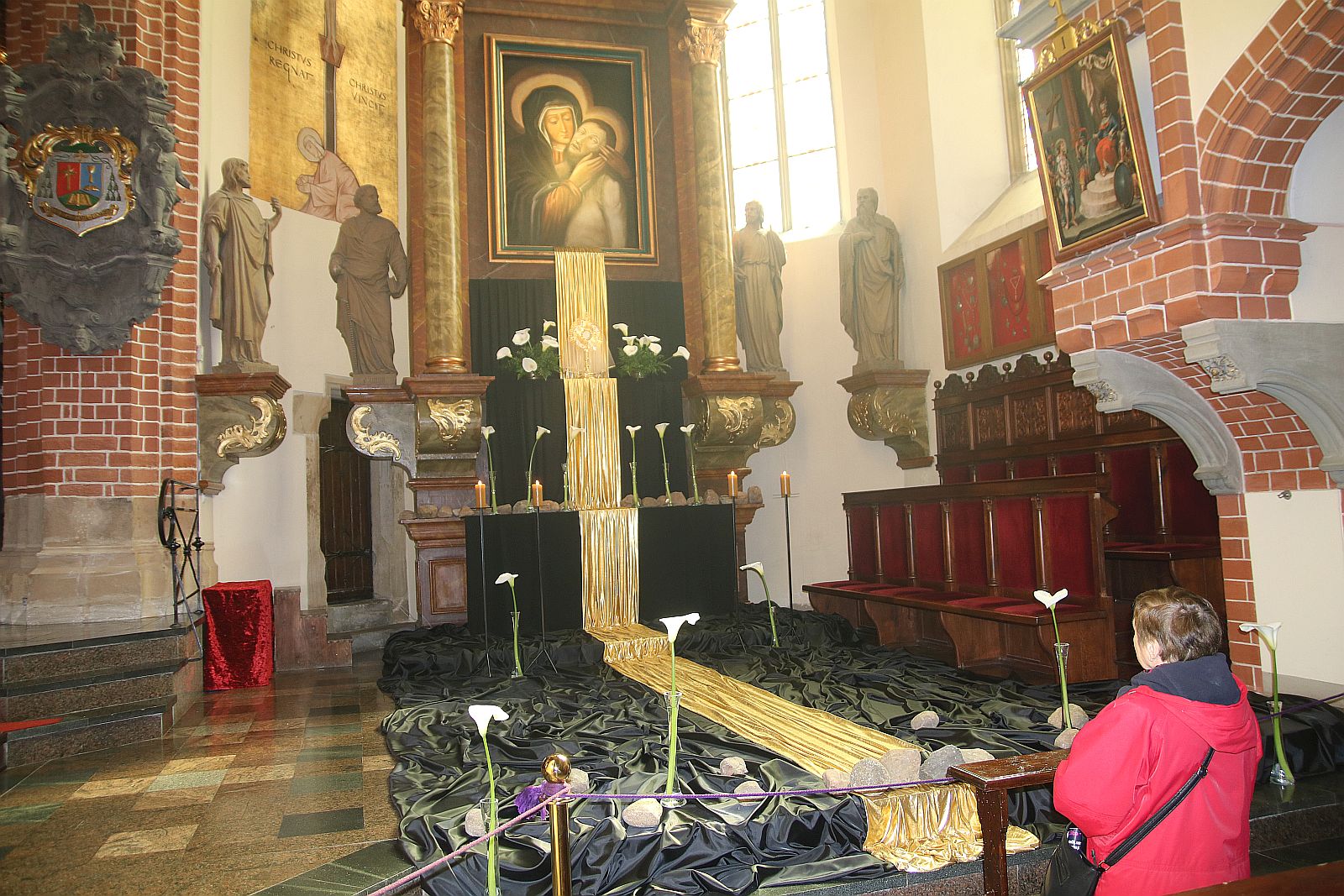 Groby Pańskie w legnickich kościołach w okresie koronawirusa
