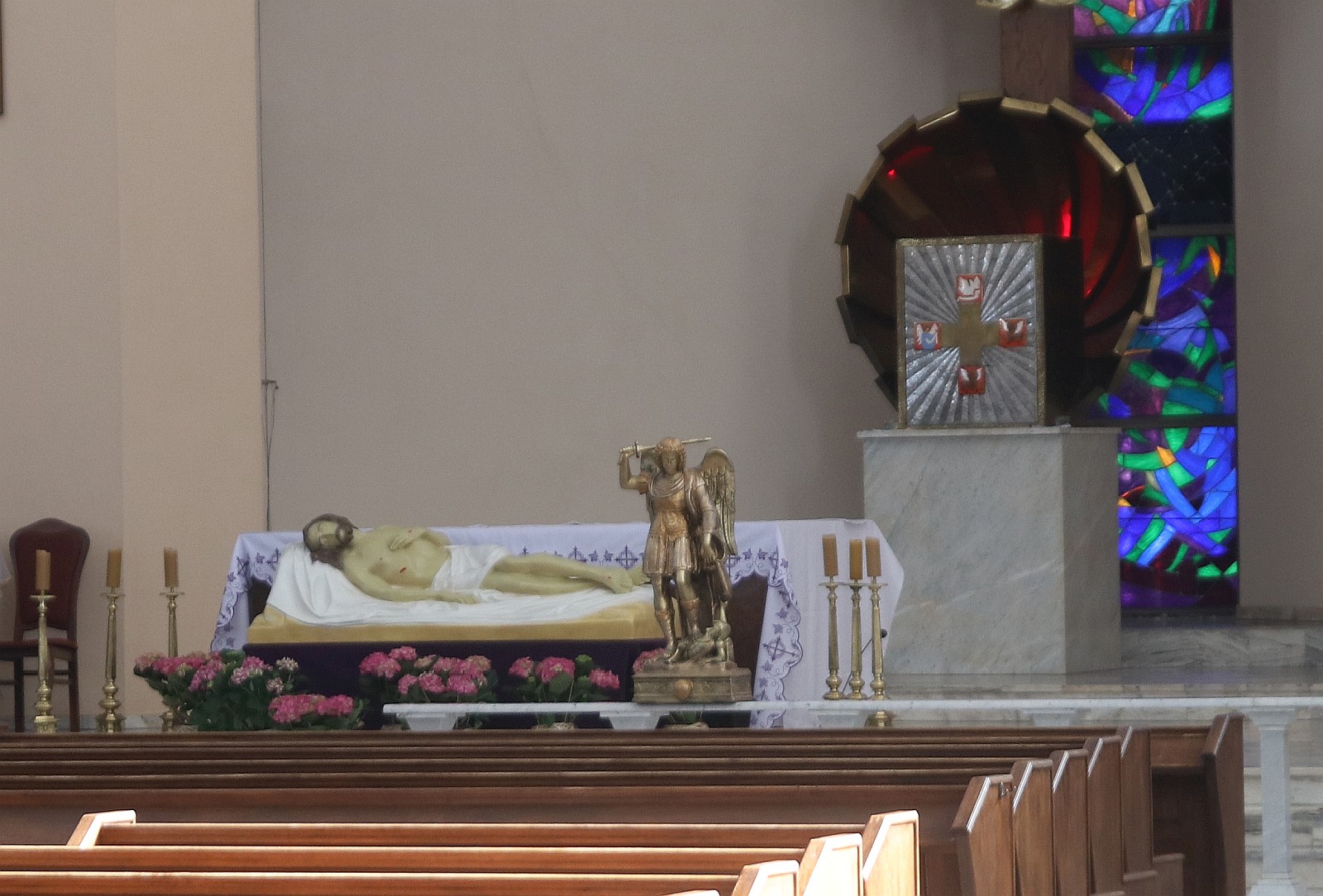 Groby Pańskie w legnickich kościołach w okresie koronawirusa
