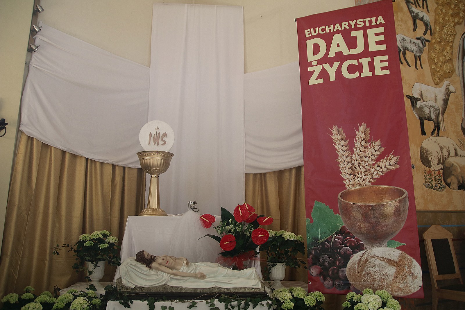 Groby Pańskie w legnickich kościołach w okresie koronawirusa
