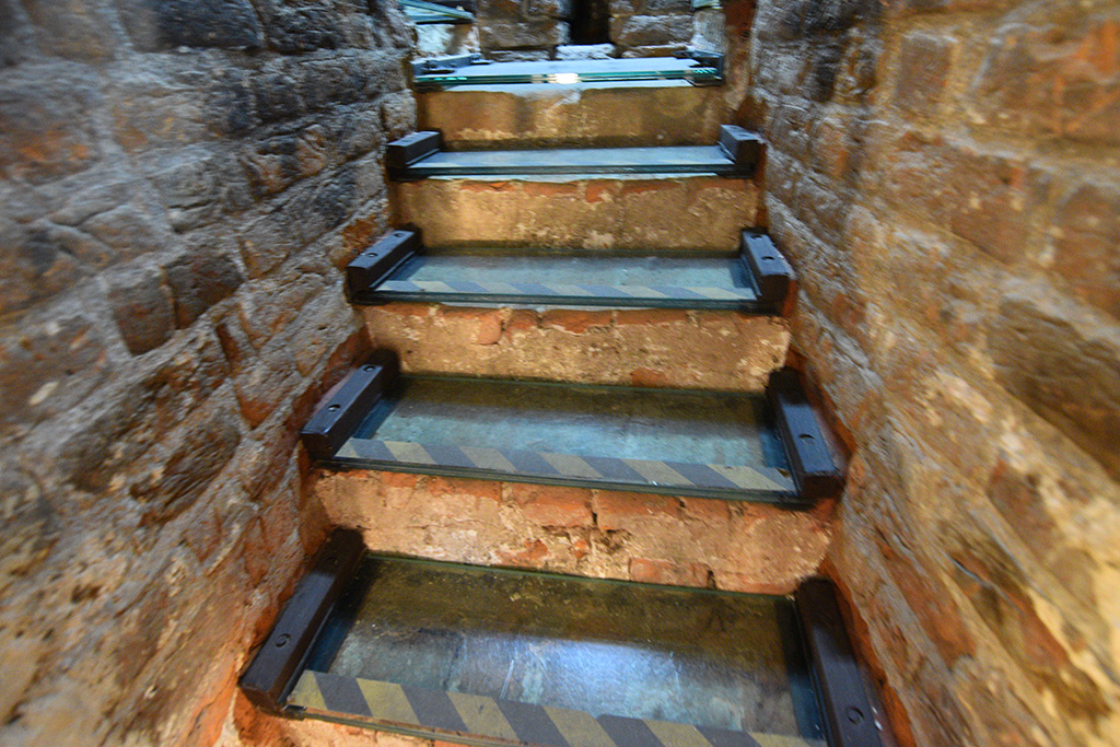 Zobacz niesamowite widoki z wieży św. Piotra