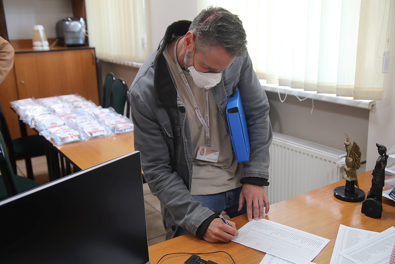 Hutnicza Solidarność zakupiła maseczki dla związkowców