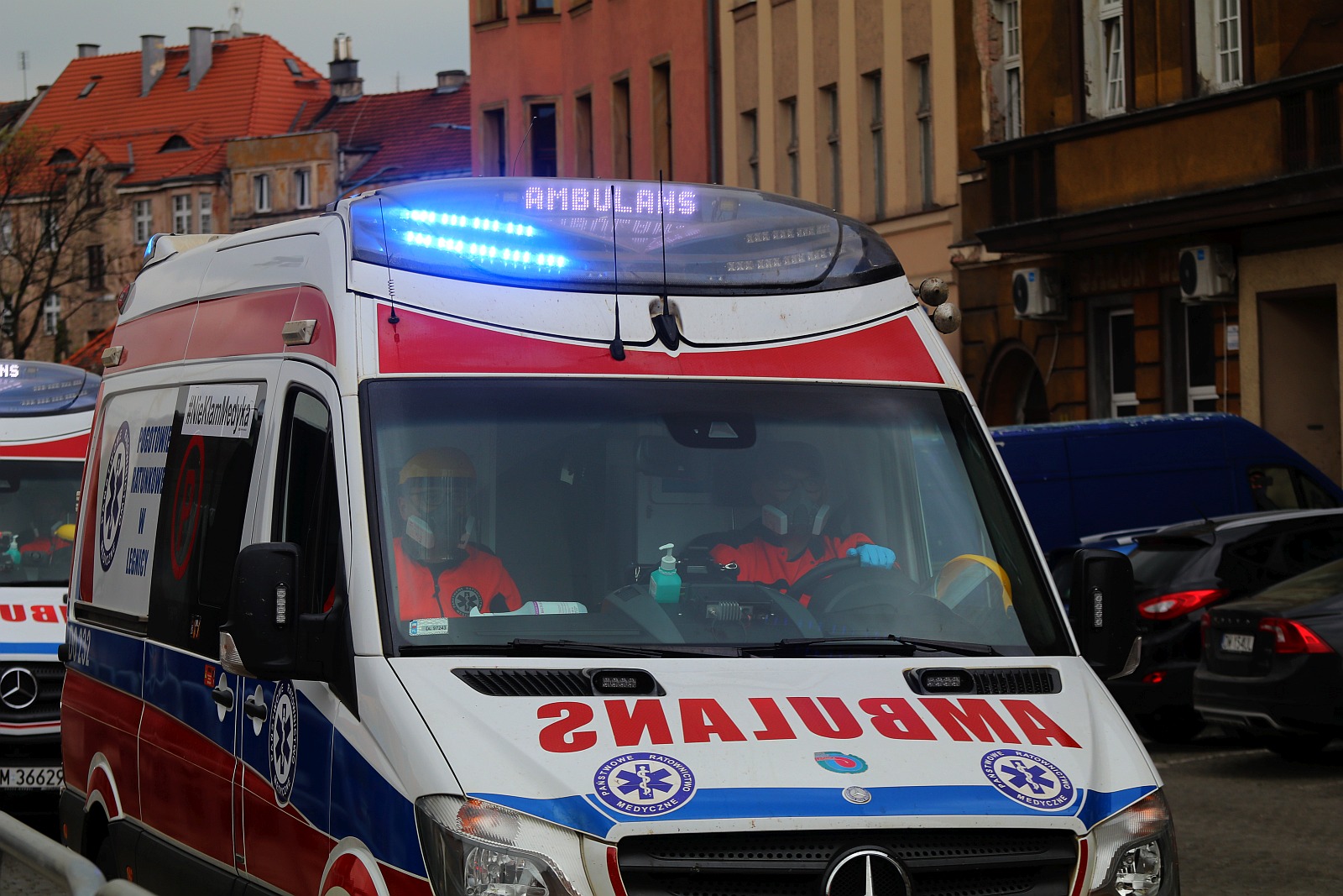 Ratownicy „podziękowali” oklaskami dyrektor pogotowia