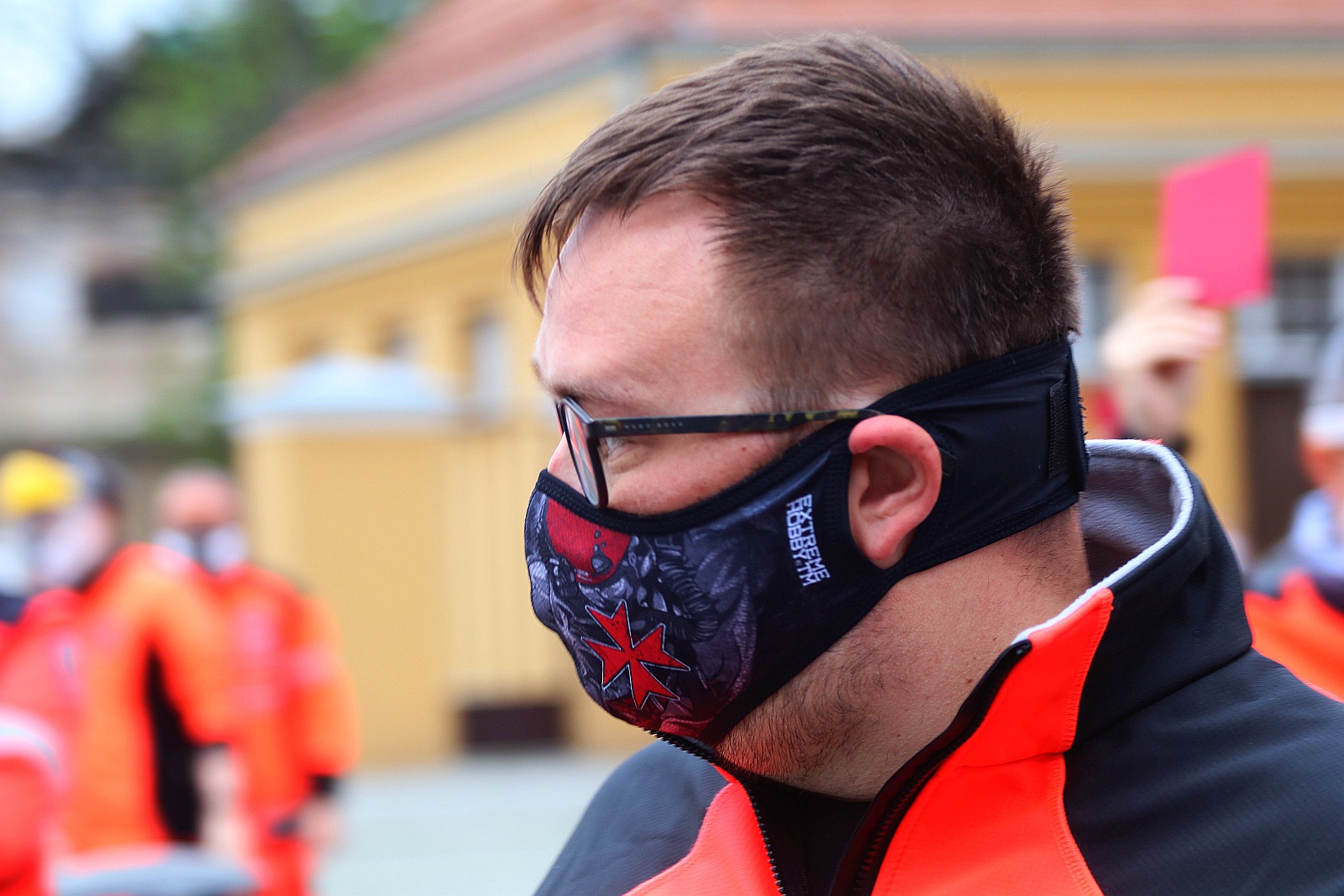 Ratownicy „podziękowali” oklaskami dyrektor pogotowia