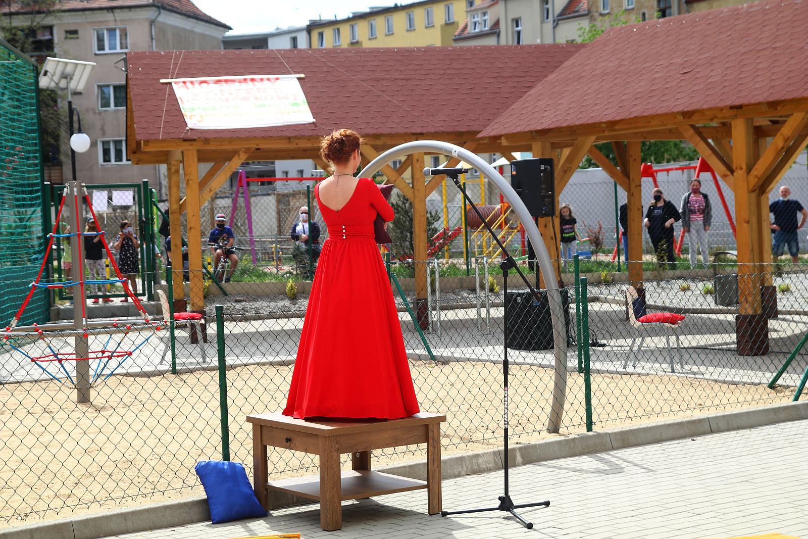 Wiosenny Koncert Podwórkowy ze Świetlicy Terapeutycznej