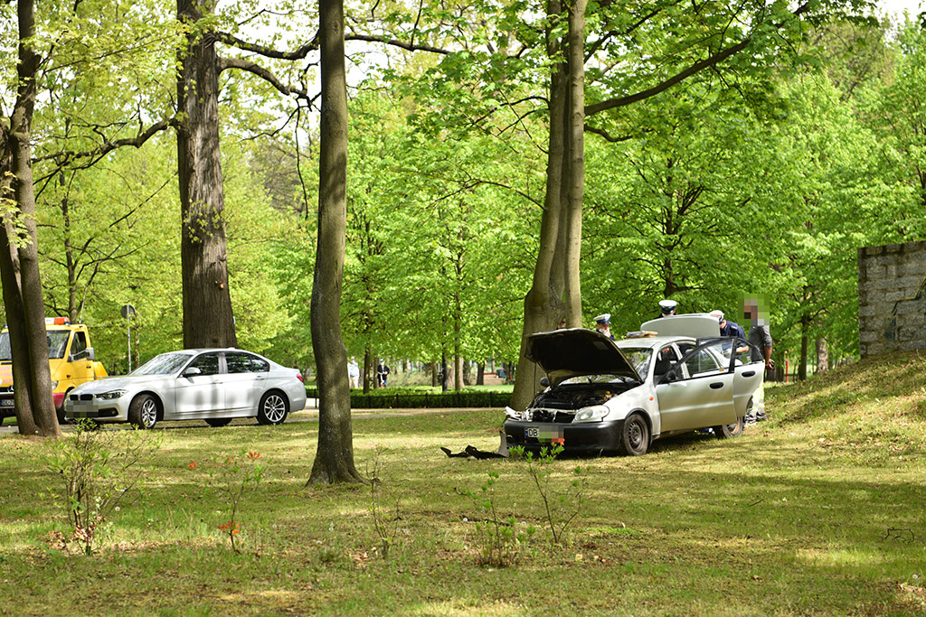 Policja ścigała Daewoo Lanosa ulicami miasta