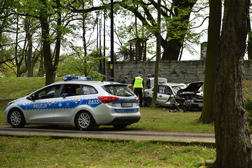 Policja ścigała Daewoo Lanosa ulicami miasta