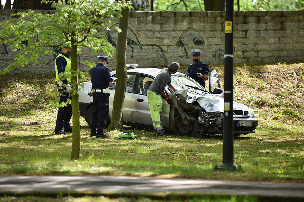 Policja ścigała Daewoo Lanosa ulicami miasta