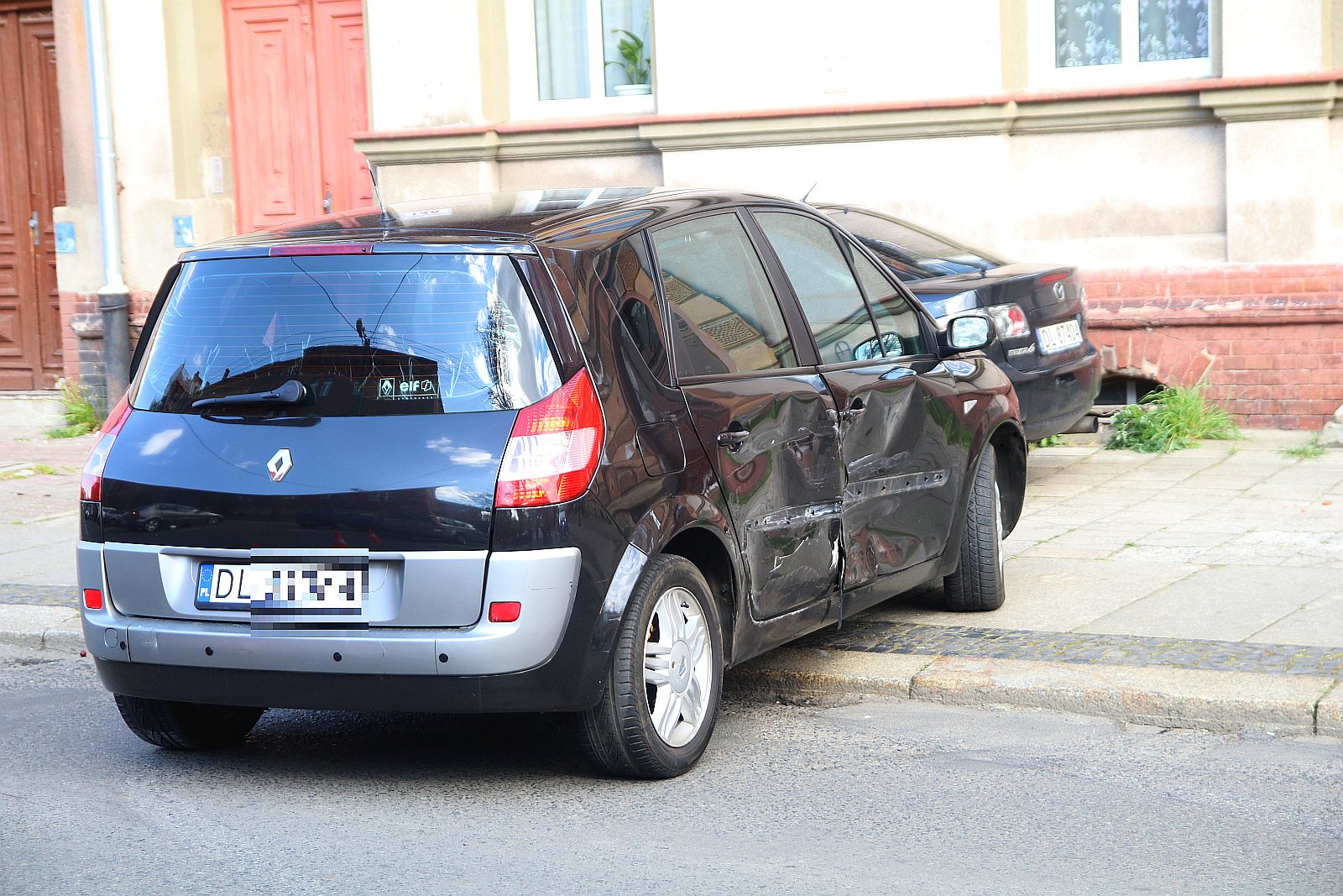 Wypadek na ulicy Hutników. Jedna osoba ranna