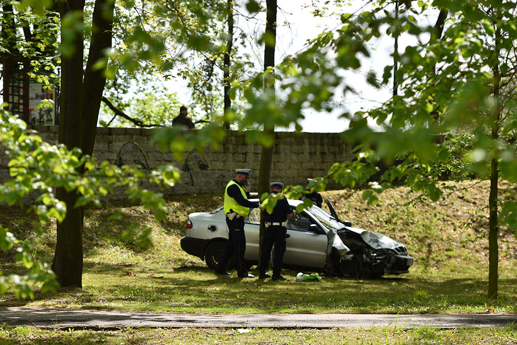 Policja ścigała Daewoo Lanosa ulicami miasta