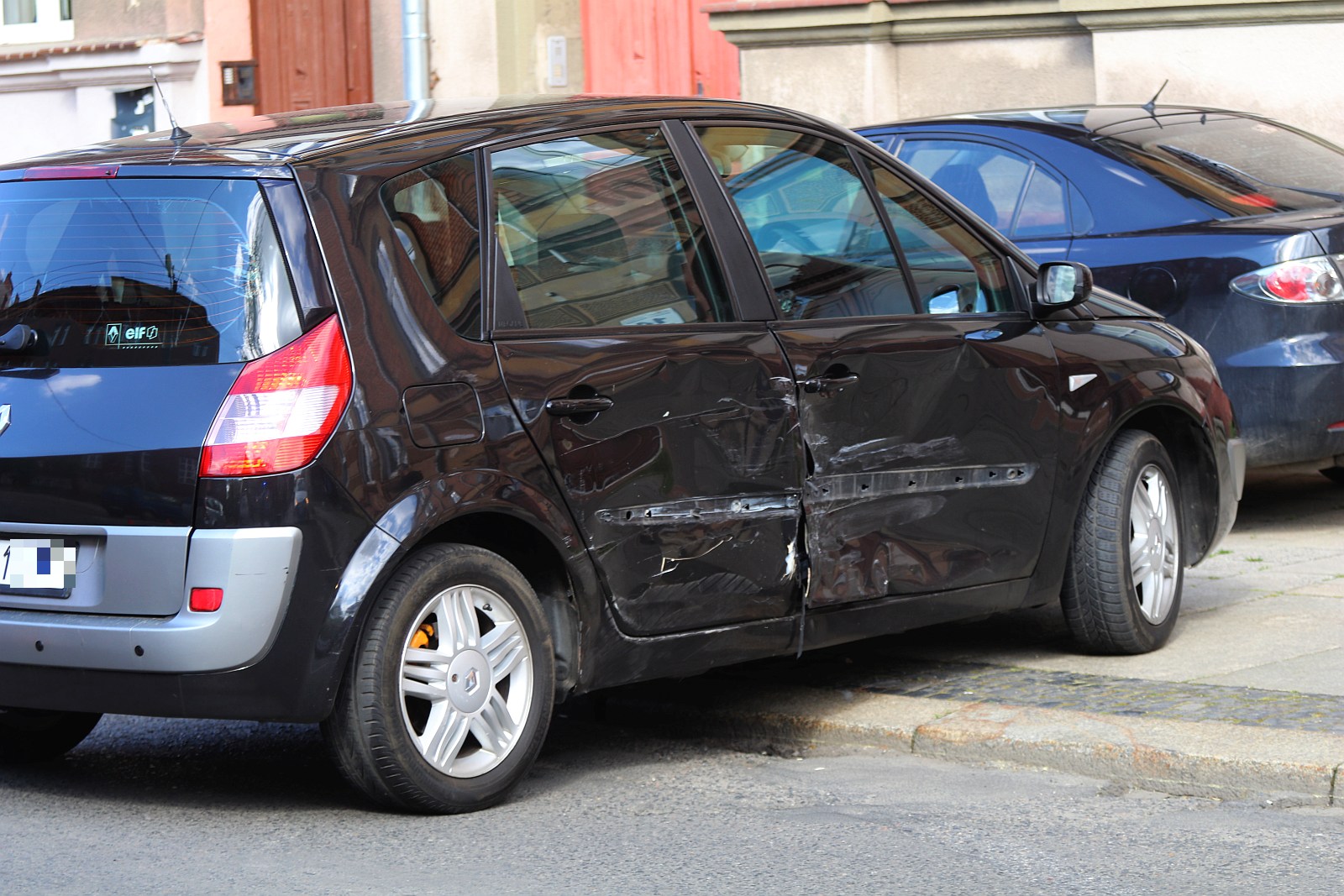 Wypadek na ulicy Hutników. Jedna osoba ranna