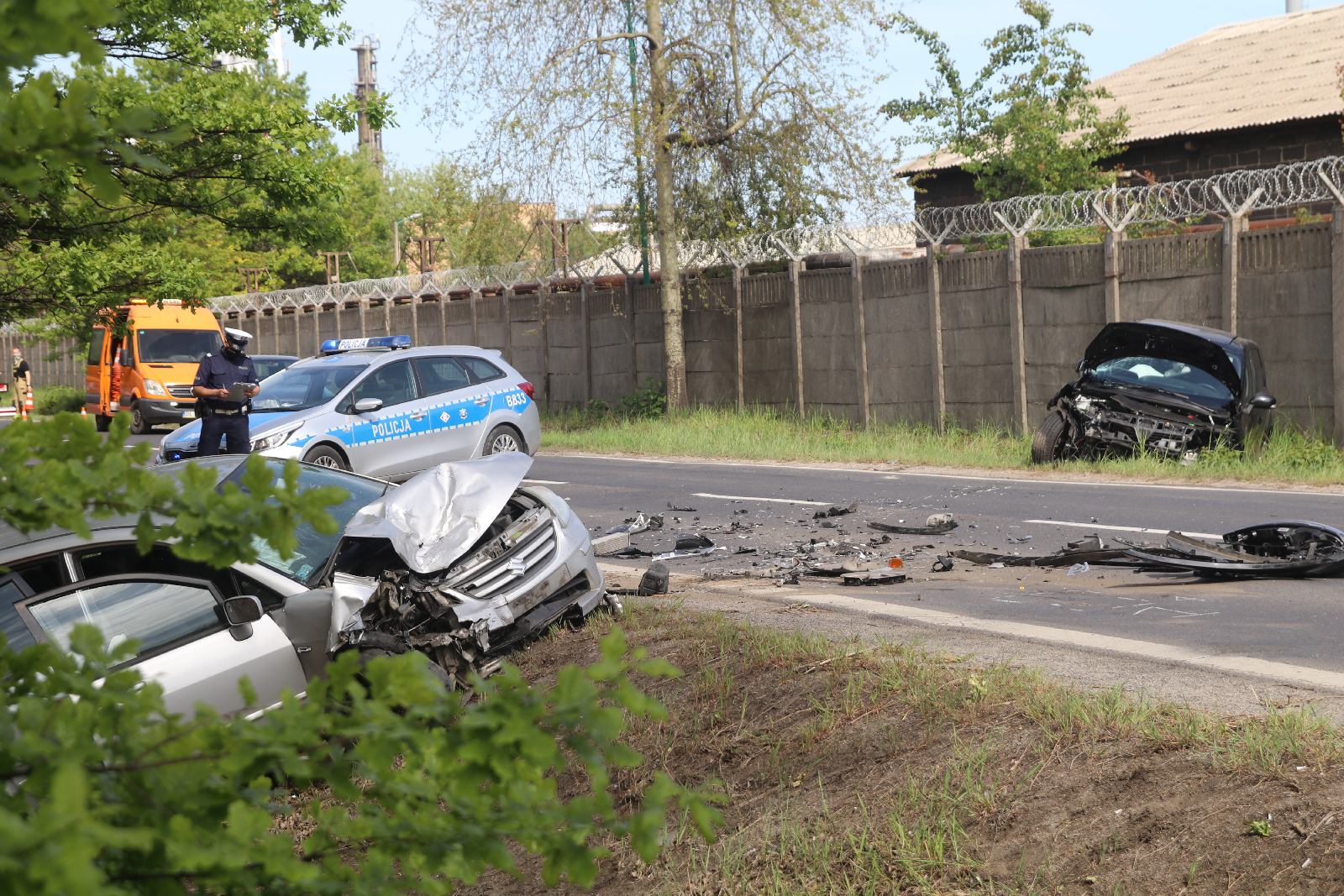 Zderzenie czołowe. Kierowca zasnął za kierownicą