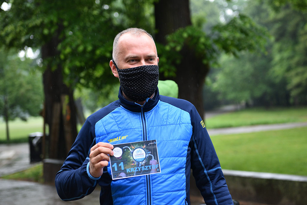 Kręcą kilometry na rzecz zwierząt z legnickiego schroniska