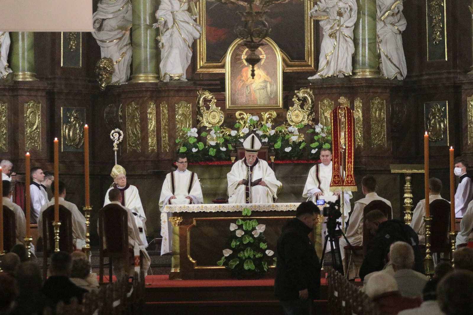 Święcenia w katedrze. Diecezja ma sześciu nowych księży