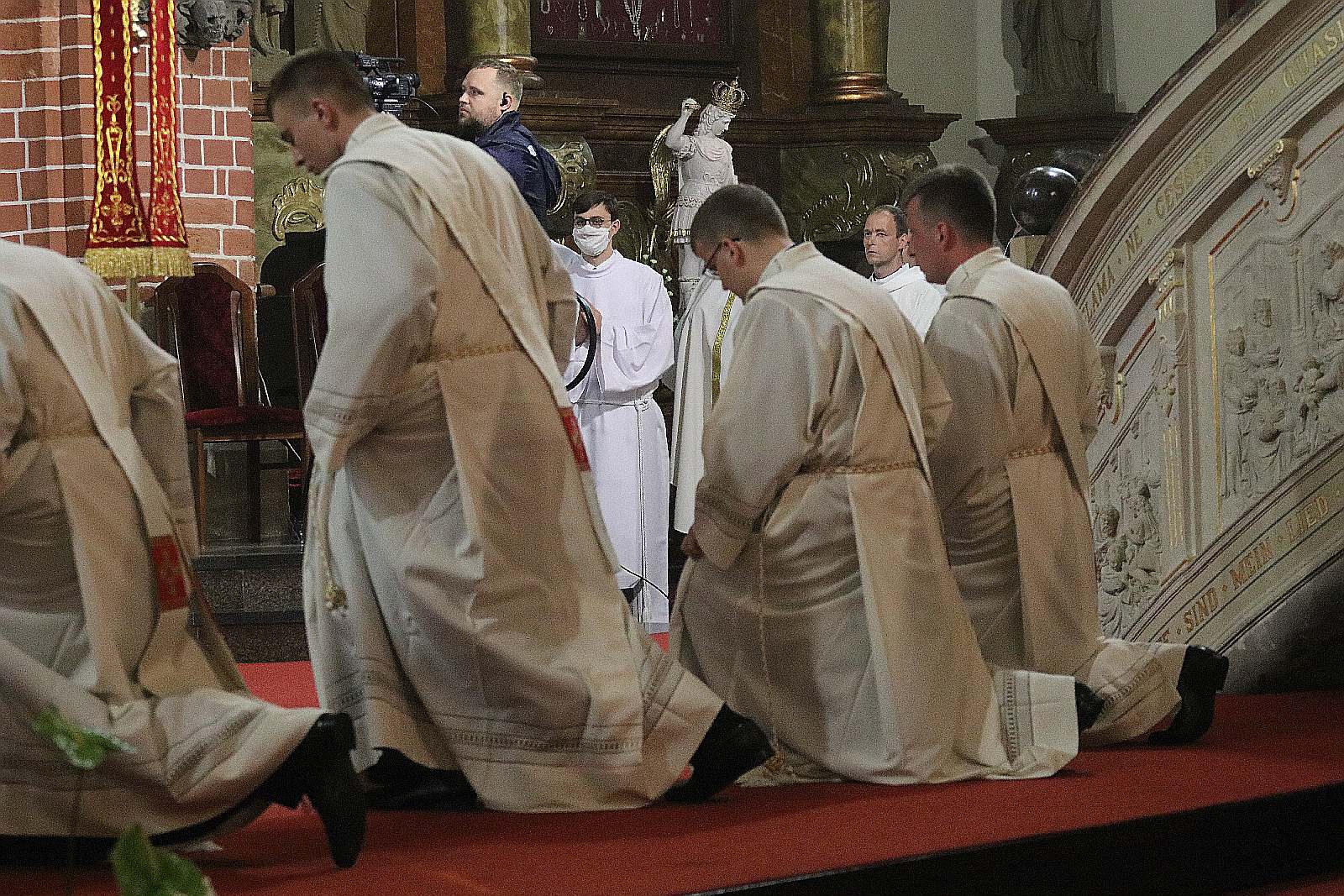 Święcenia w katedrze. Diecezja ma sześciu nowych księży