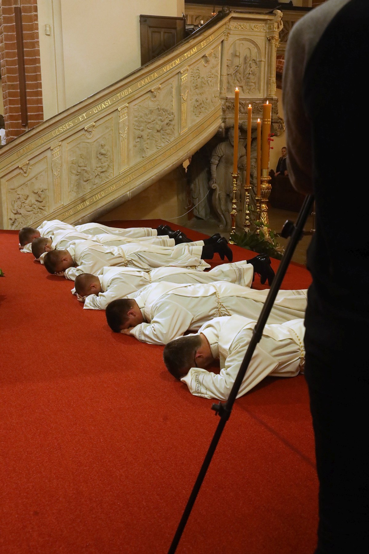 Święcenia w katedrze. Diecezja ma sześciu nowych księży