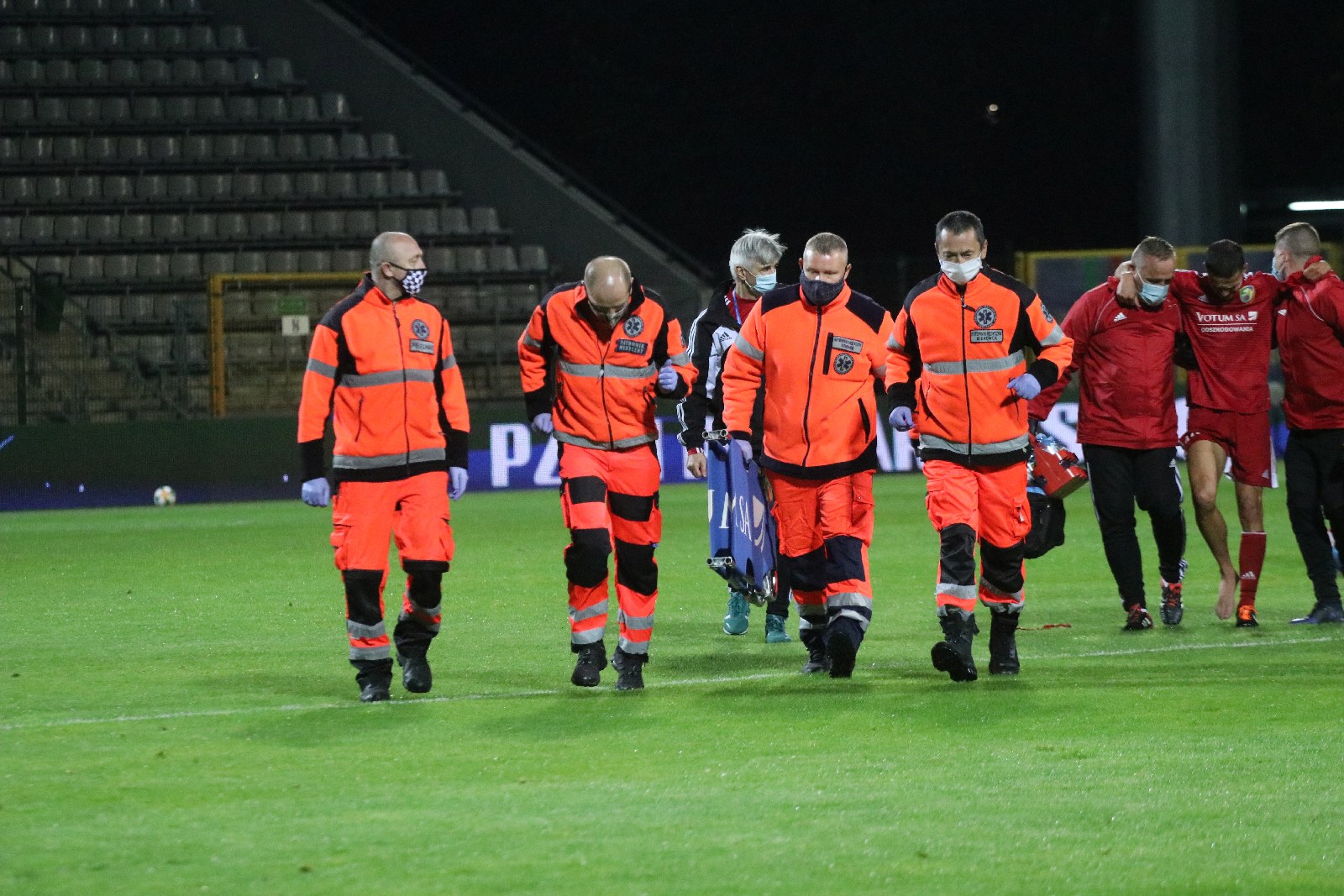 Miedź za burtą Pucharu Polski. Legia Warszawa gra dalej
